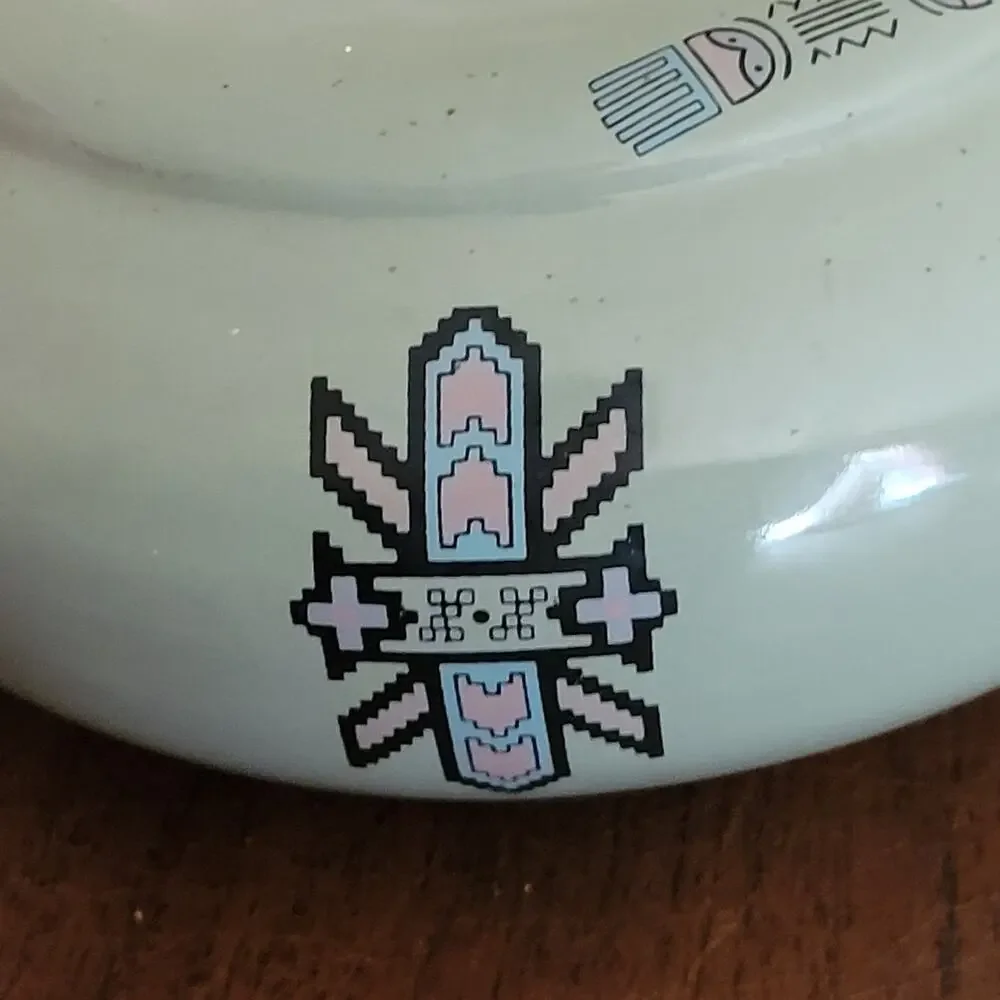 Vintage Native American stoneware pottery lidded bowl 1989